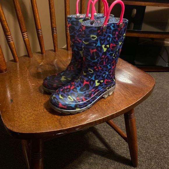 Western Chief light up Rain boots leopard ,toddler girls - Picture 7 of 9